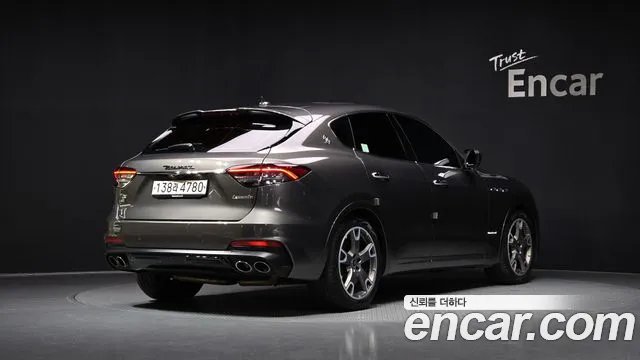 Maserati Levante 2021