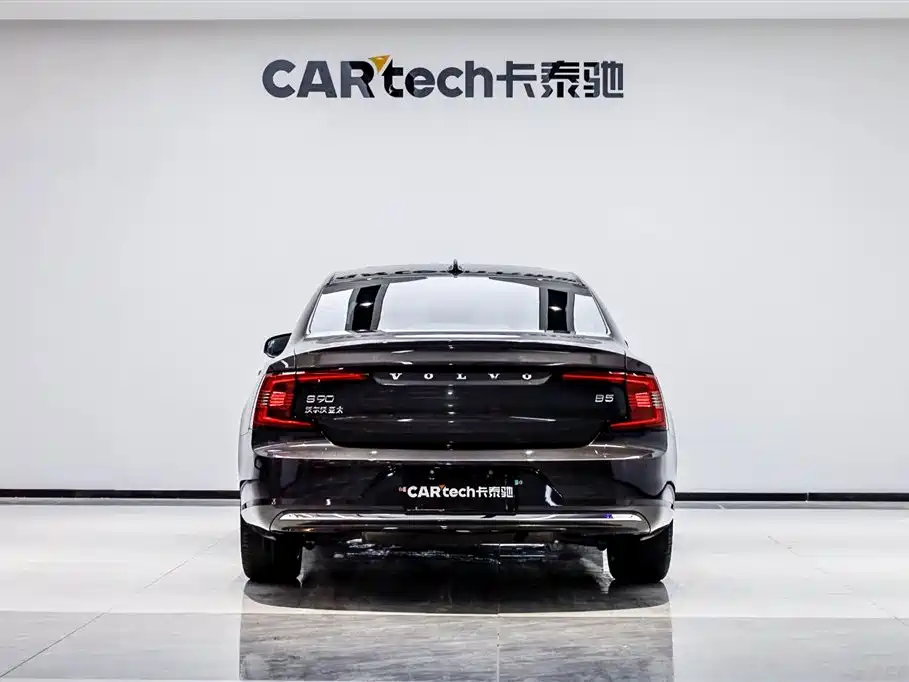 Volvo S90 2021