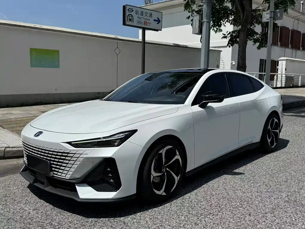 Changan UNI-V 2022