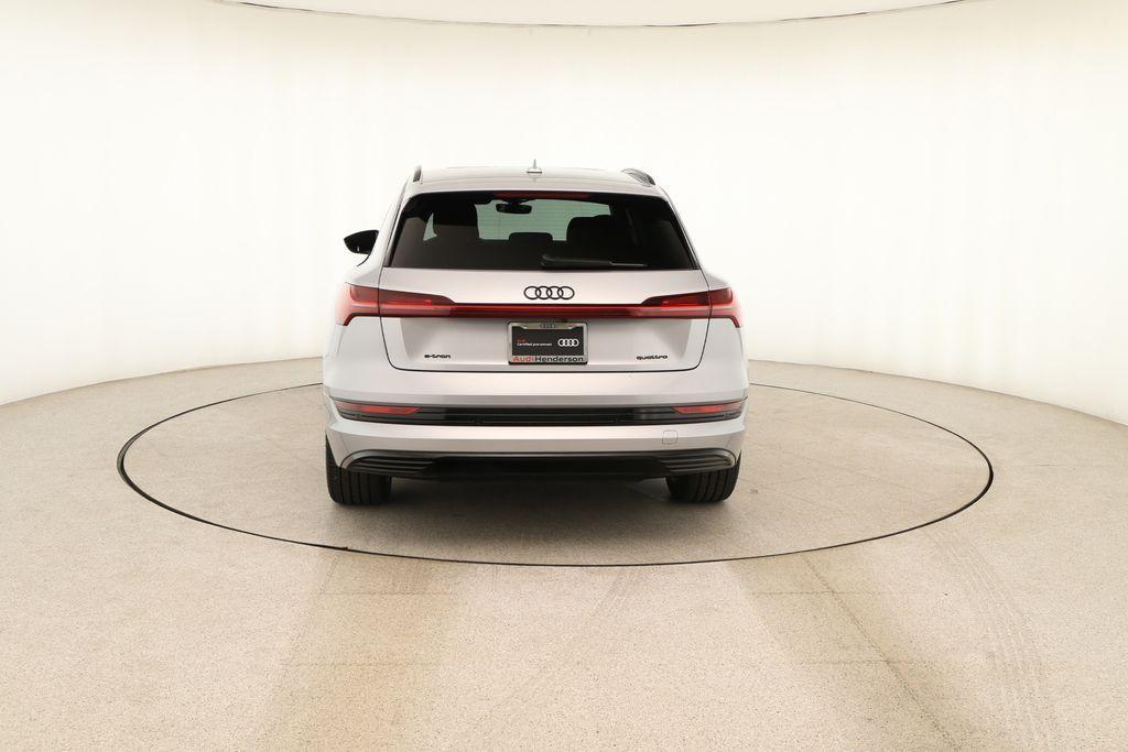 Audi e-tron 2023