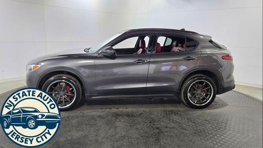 Alfa Romeo Stelvio 2022