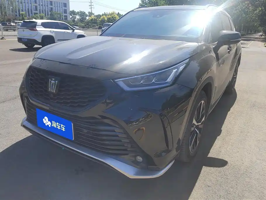 Toyota Crown 2021