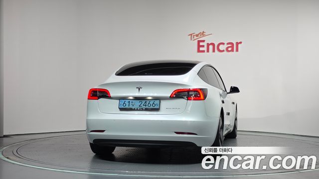 Tesla Model 3 2021