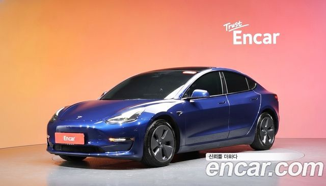 Tesla Model 3 2022