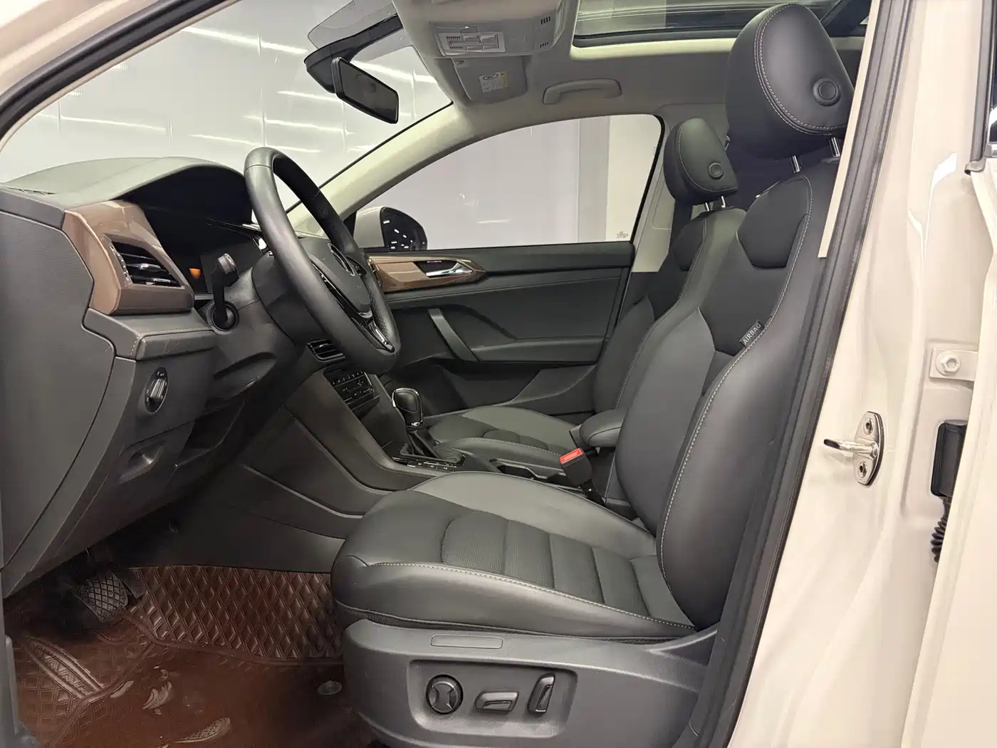 Volkswagen Tharu 2022