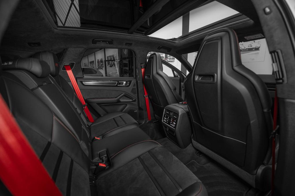 Porsche Cayenne 2022