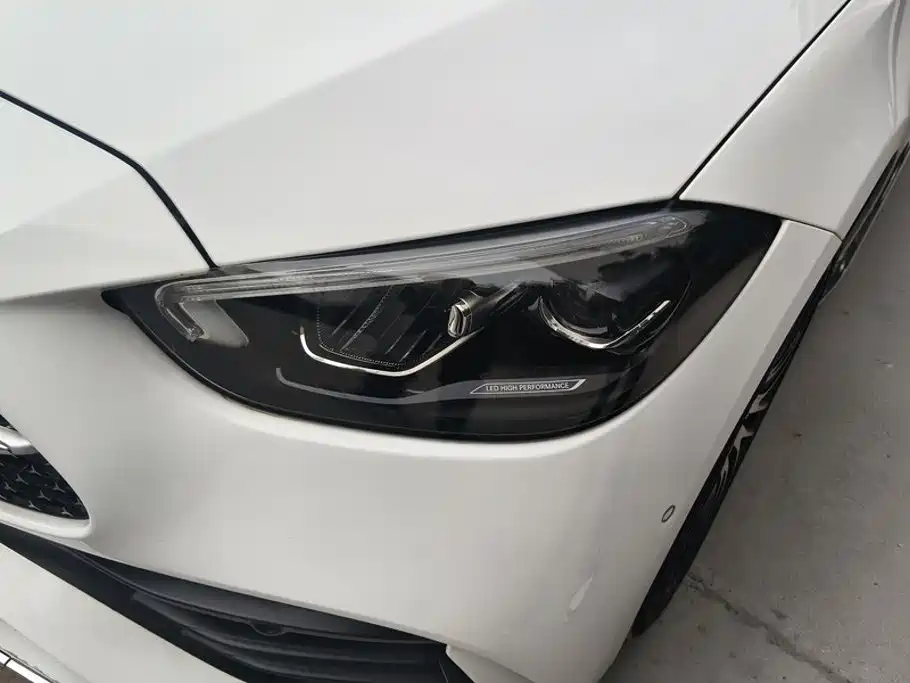 Mercedes-Benz C-Класс 2024