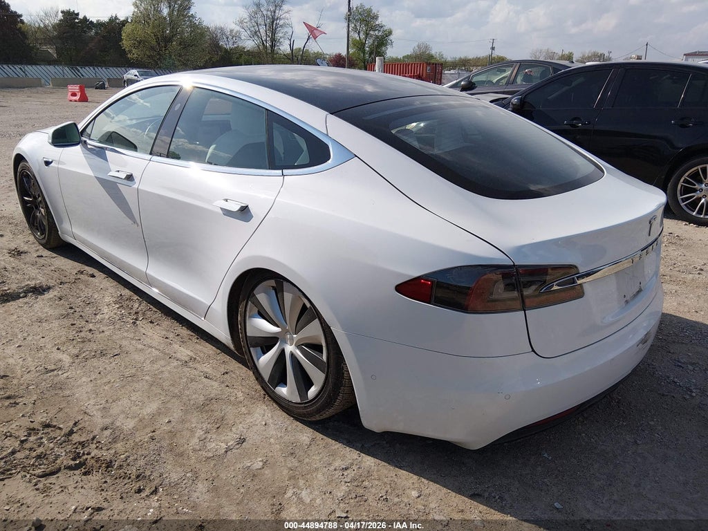 Tesla Model S 2021