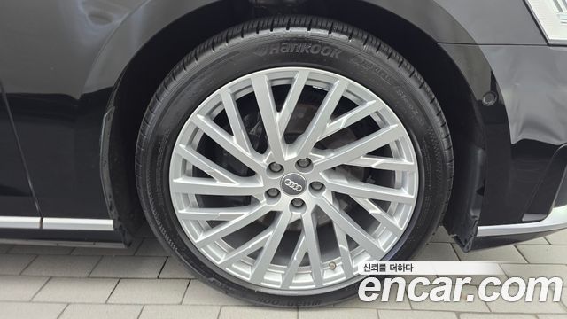 Audi A8 2021