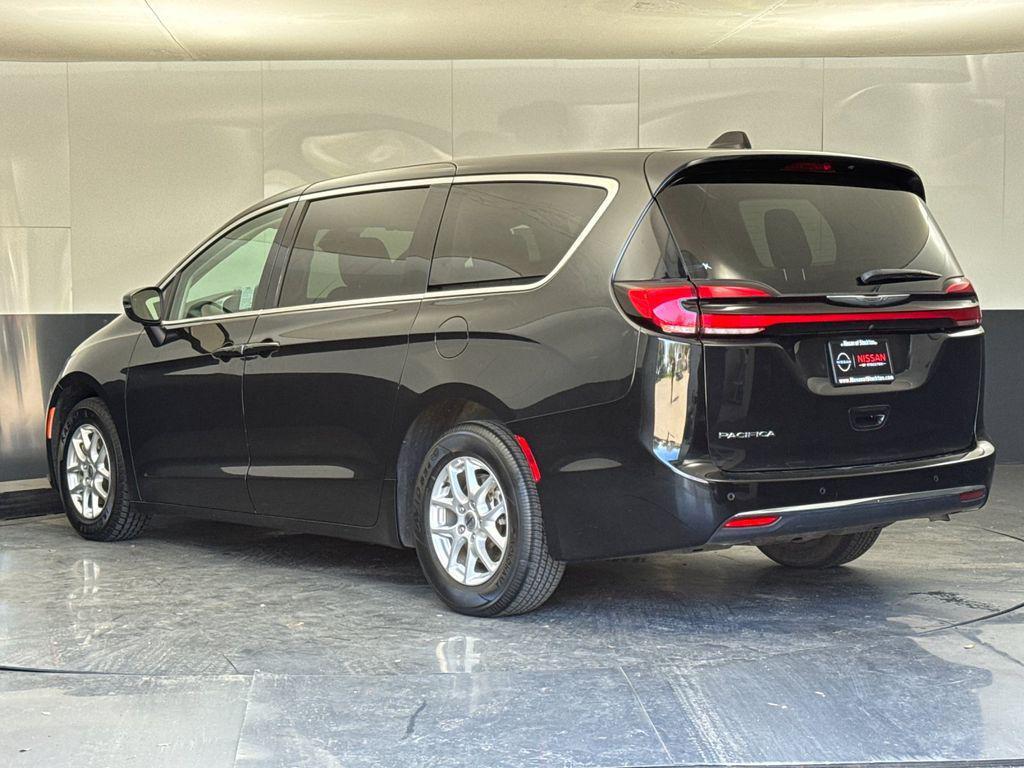 Chrysler Pacifica 2023