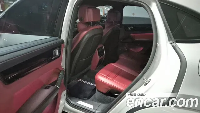 Porsche Cayenne 2021
