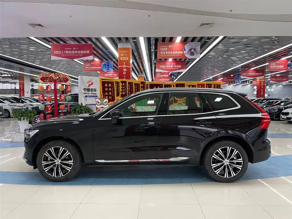 Volvo XC60 2022