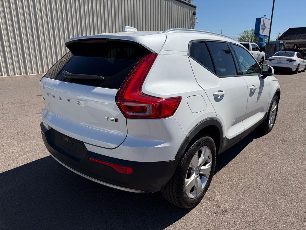 Volvo XC40 2021