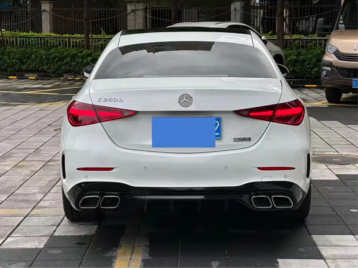Mercedes-Benz C-Класс 2025