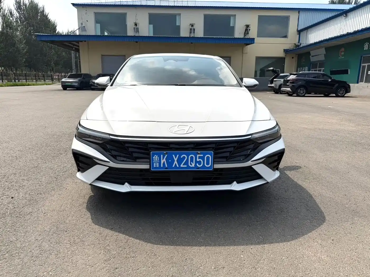 Hyundai Elantra 2023