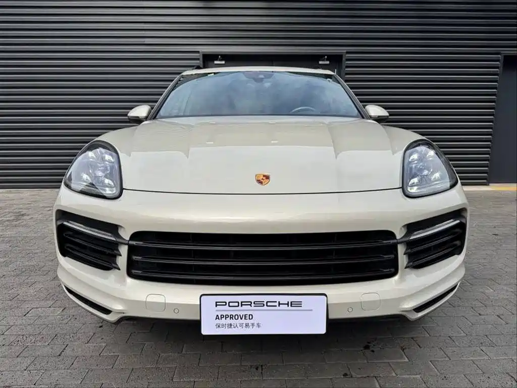 Porsche Cayenne 2022