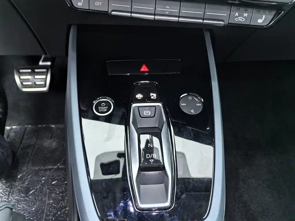 Audi Q5 e-tron 2024