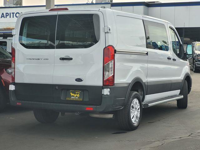 Ford Transit 2024