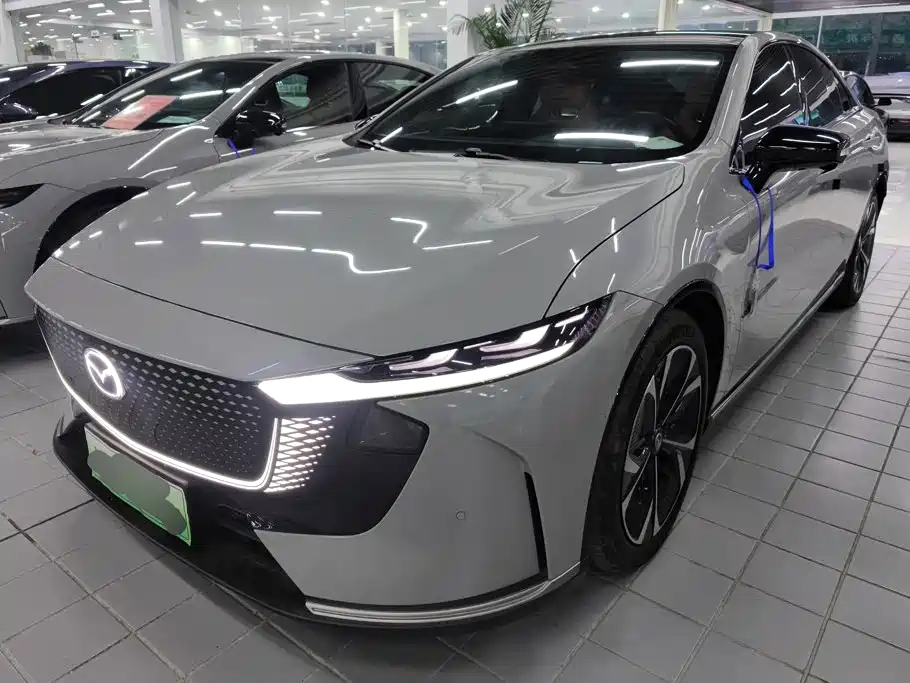 Mazda EZ-6 2024