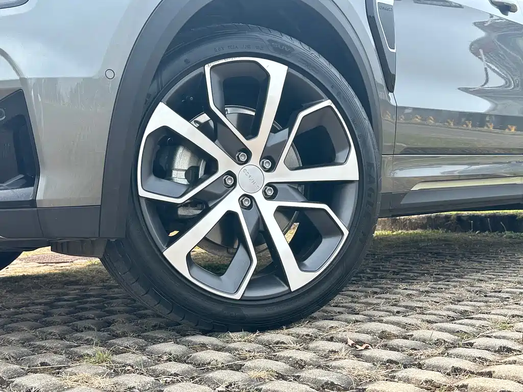 Lynk & Co 05 2021