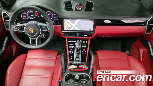Porsche Cayenne 2021