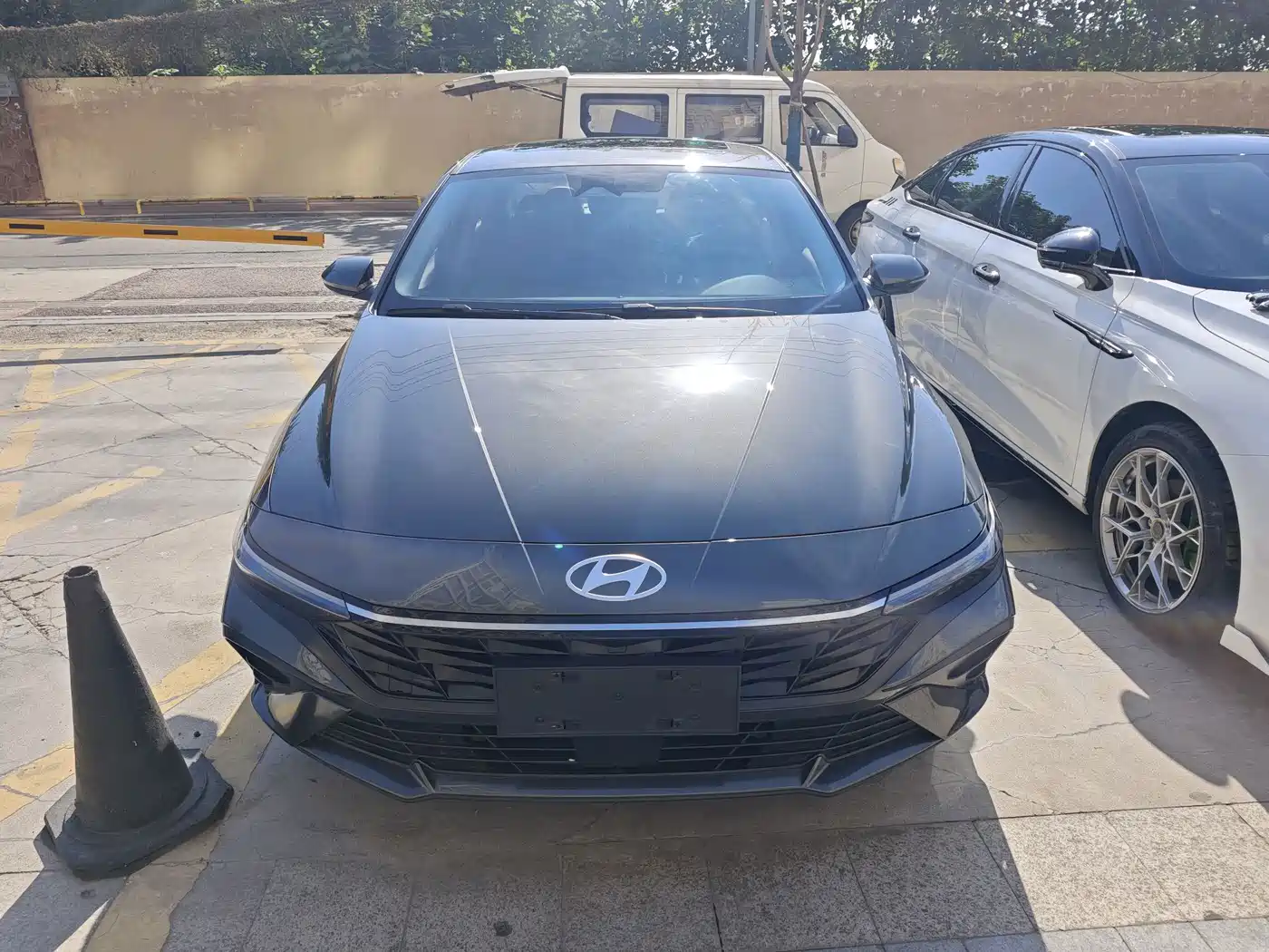 Hyundai Elantra 2024