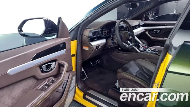 Lamborghini Urus 2020