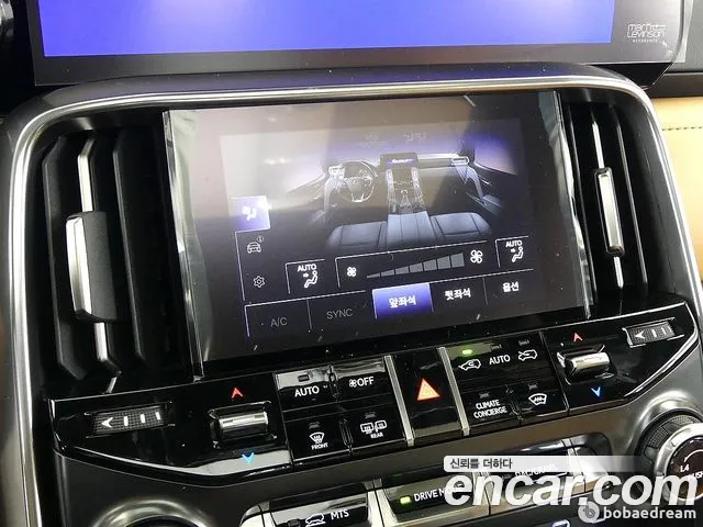 Lexus LX 2025