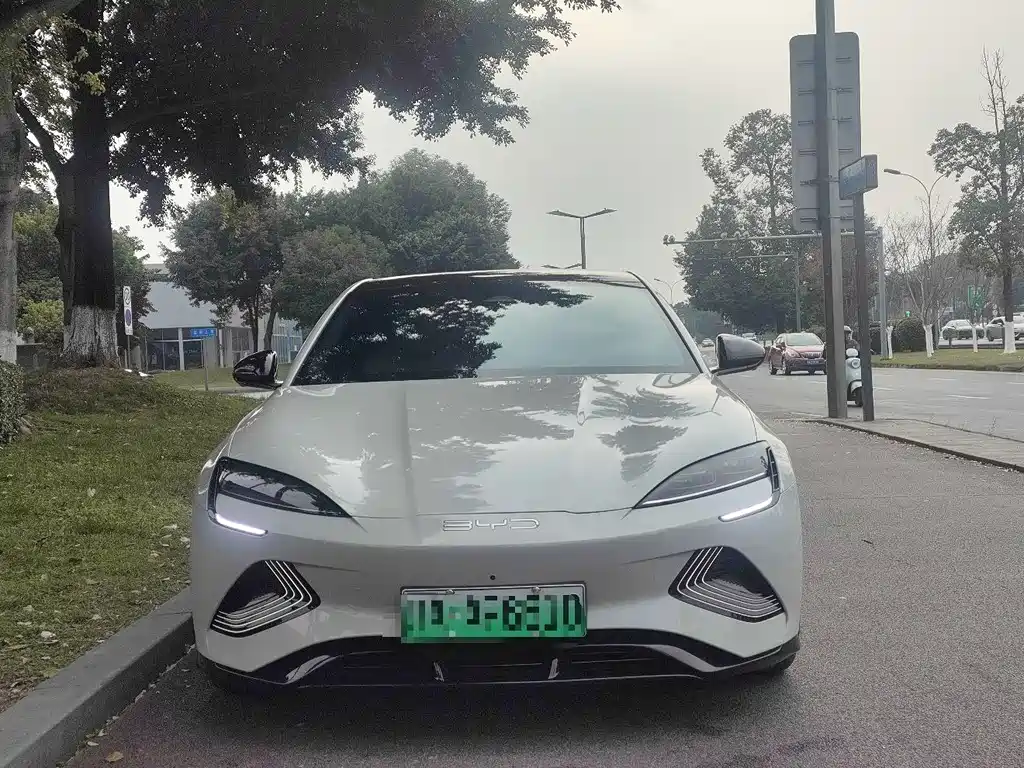 BYD Seal 2022