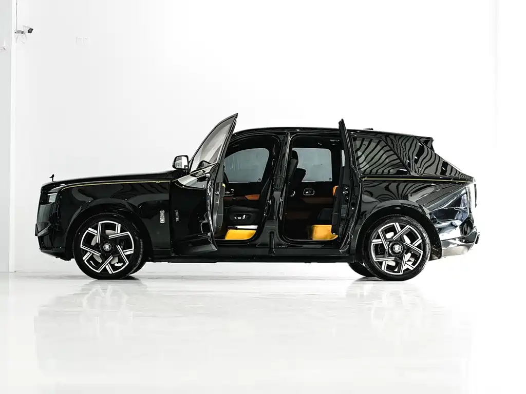 Rolls-Royce Cullinan 2021