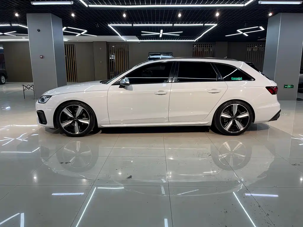 Audi A4 2021