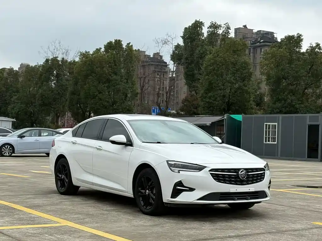 Buick Regal 2021