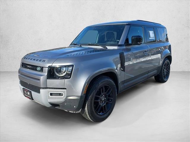 Land Rover Defender 2024