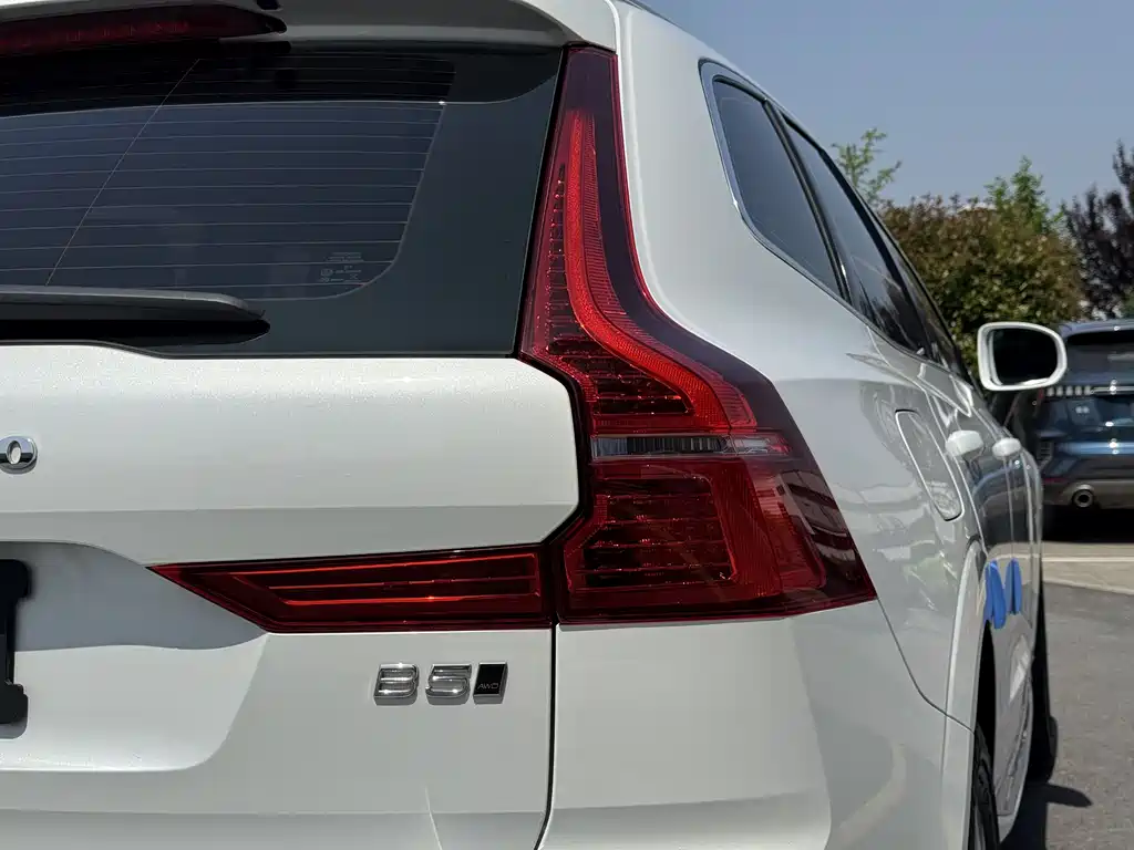 Volvo XC60 2022