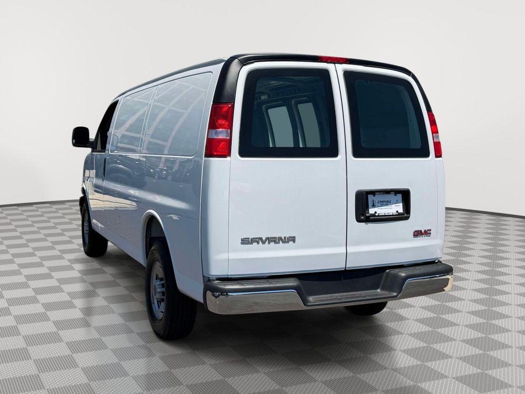 GMC Savana 2025