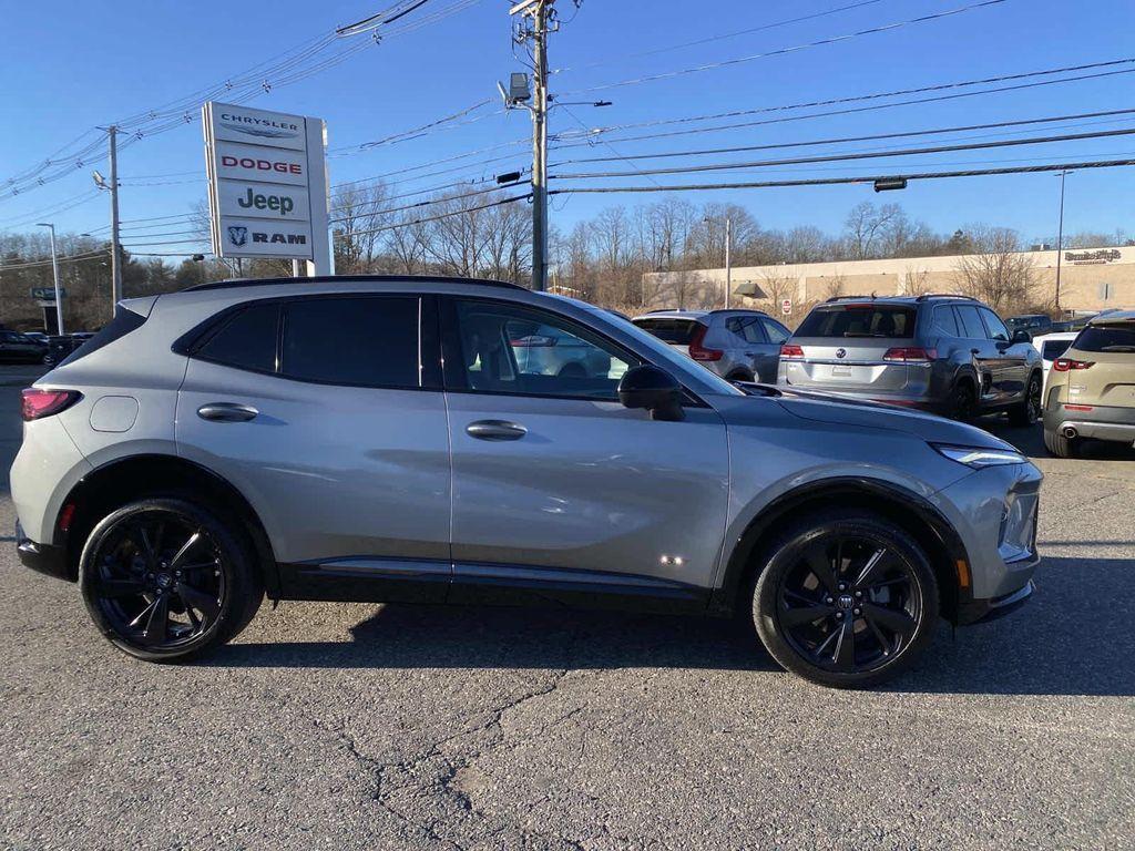 Buick Envision 2024
