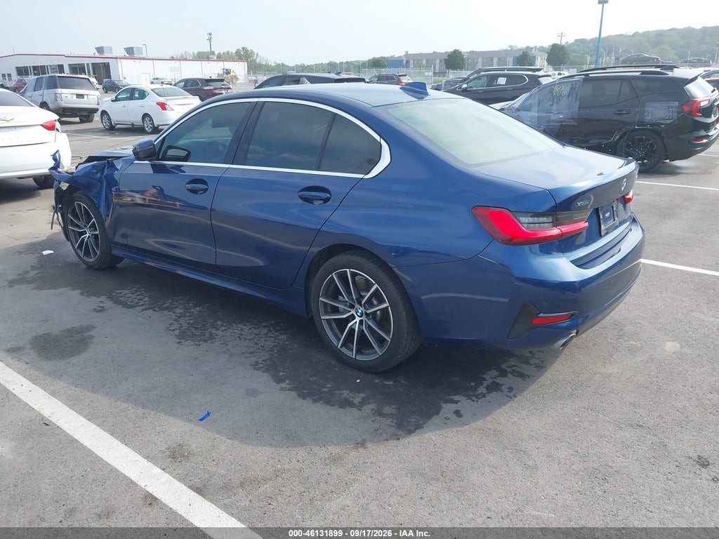 BMW 330 2021