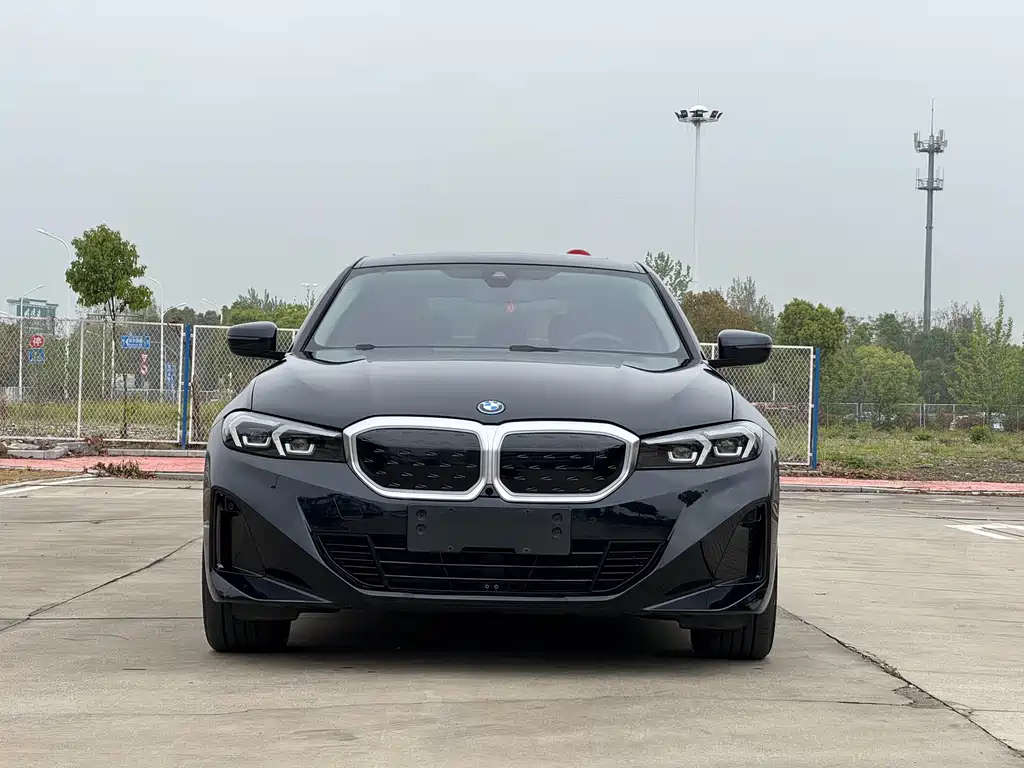 BMW i3 2023