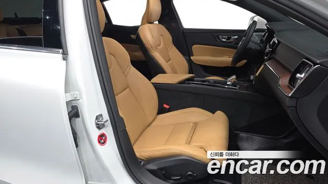 Volvo S60 2021