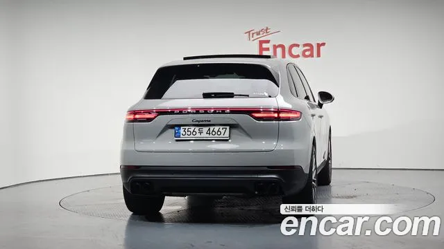 Porsche Cayenne 2022
