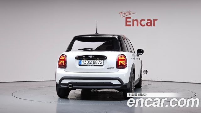 Mini COOPER 2024
