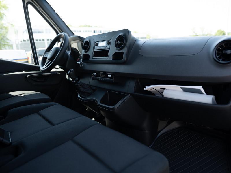 Mercedes-Benz SPRINTER 2022