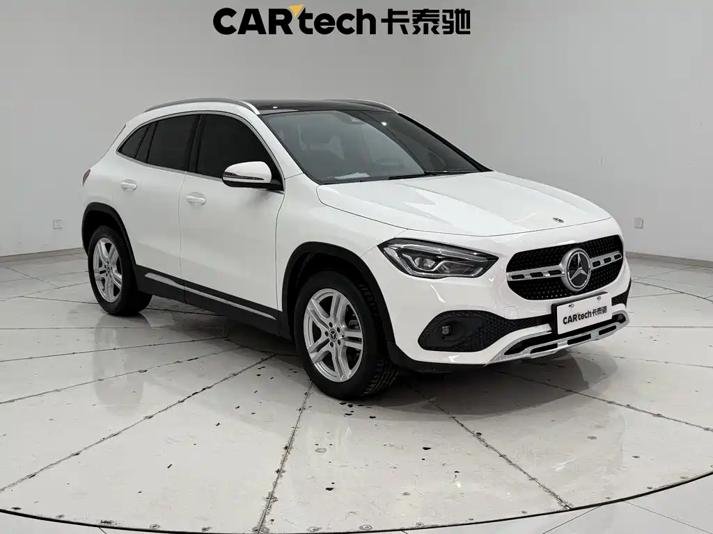Mercedes-Benz GLA 2023