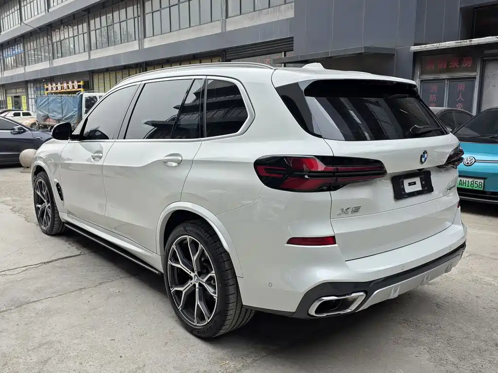 BMW X5 2024