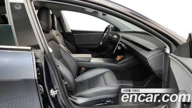 Tesla Model 3 2024