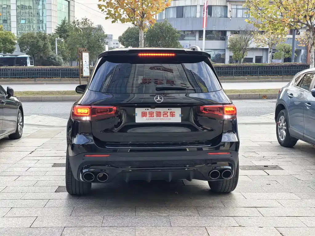 Mercedes-Benz GLB 2021