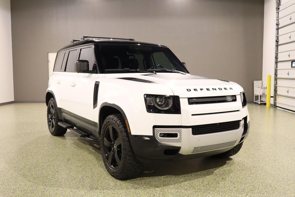 Land Rover Defender 2022