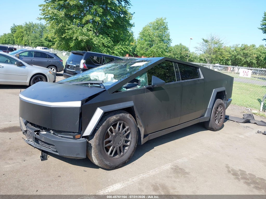 Tesla Cybertruck 2025