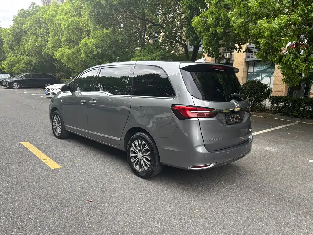 Buick GL8 2021