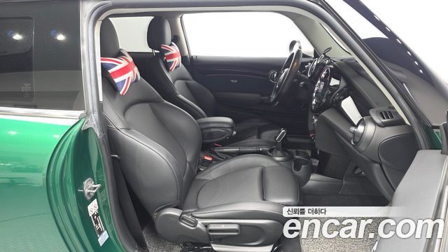 Mini COOPER 2021